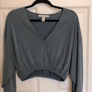 Long sleeve crop top
